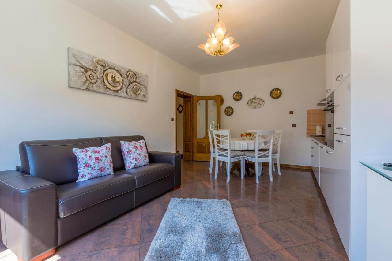 Villa M Crikvenica Εξωτερικό φωτογραφία