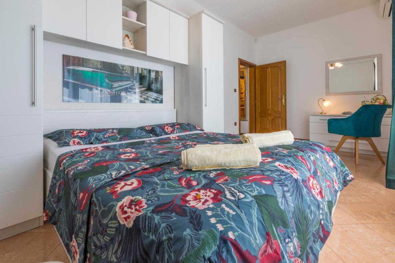 Villa M Crikvenica Εξωτερικό φωτογραφία